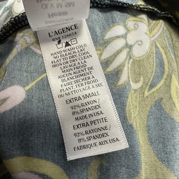 L'Agence Ressi Top Blue Olive Abstract Scarf Print Stretch Knit Blouse Size XS - Picture 10 of 10